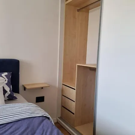 Minimalistic, New Skopje